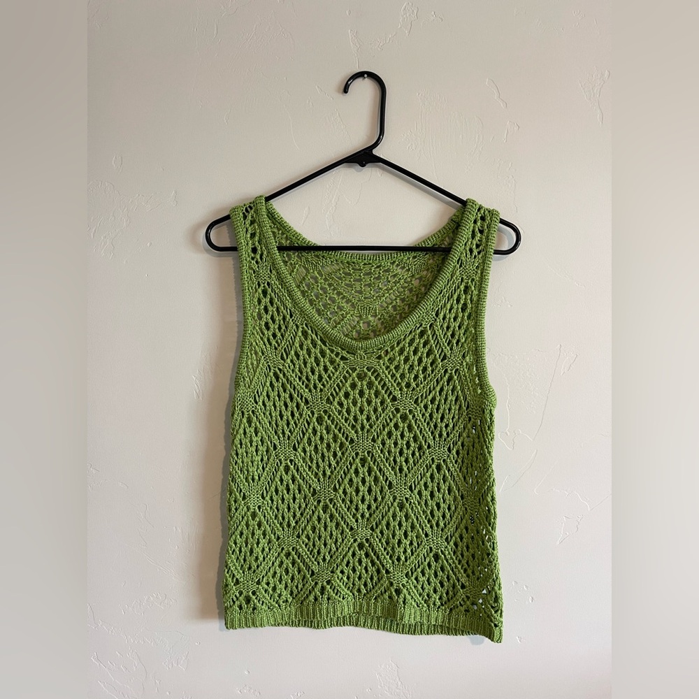 Green Sleeveless Knit Top